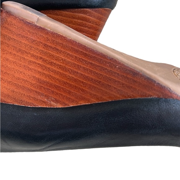 Tory Burch Lowell II Black Peep Toe Wedges Size 8M - Picture 10 of 10